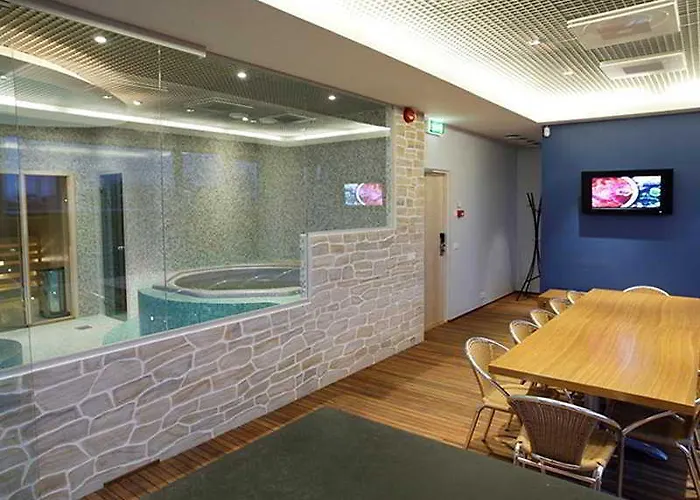 Hestia Seaport Hotel