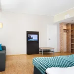 Hestia Seaport Hotel