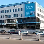 Hestia Seaport Hotel