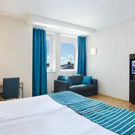 Hestia Seaport 3*