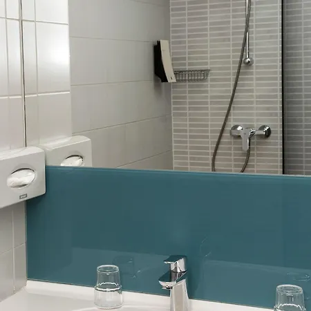 Hestia Seaport Hotel 3*