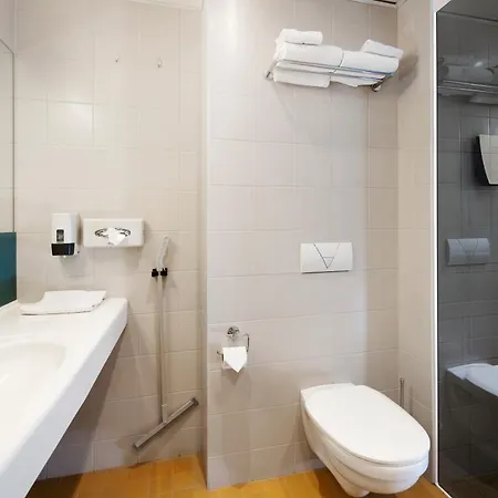 Hestia Seaport Ξενοδοχείο 3*