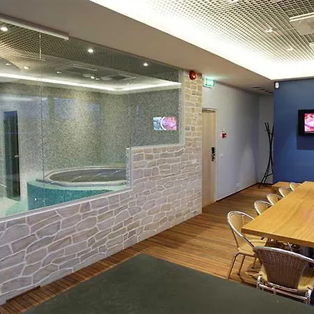 Hestia Seaport Hotel