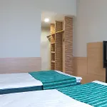 فندق Hestia Seaport 3*