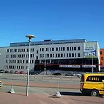 Hestia Seaport فندق تالين