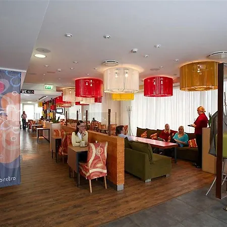 Hestia Seaport Szálloda 3*